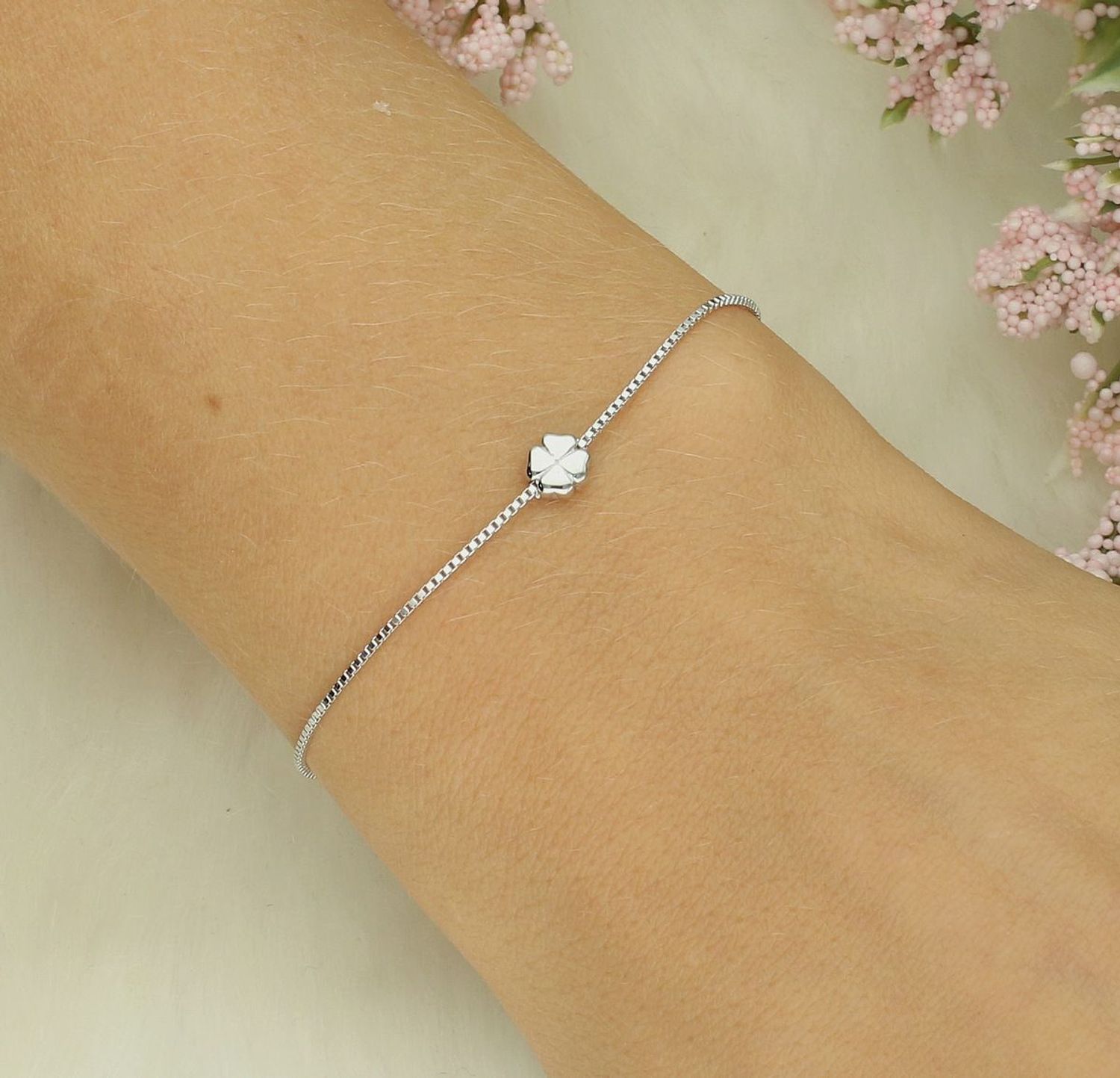 Bransoletka damska srebrna z koniczynką Armonica Nomination 241302 001 .png